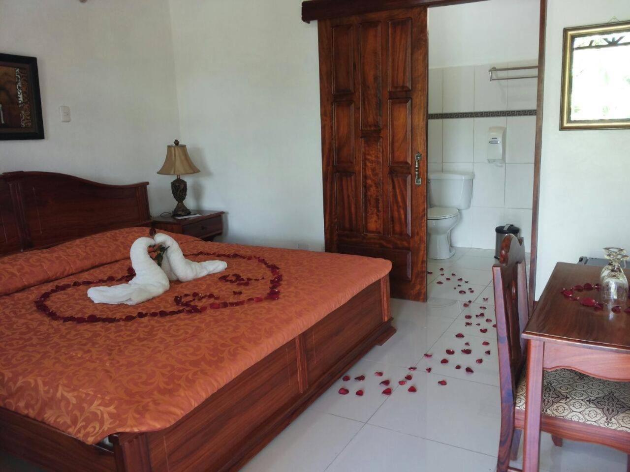 Hotel Los Higuerones Paso Canoas Zewnętrze zdjęcie